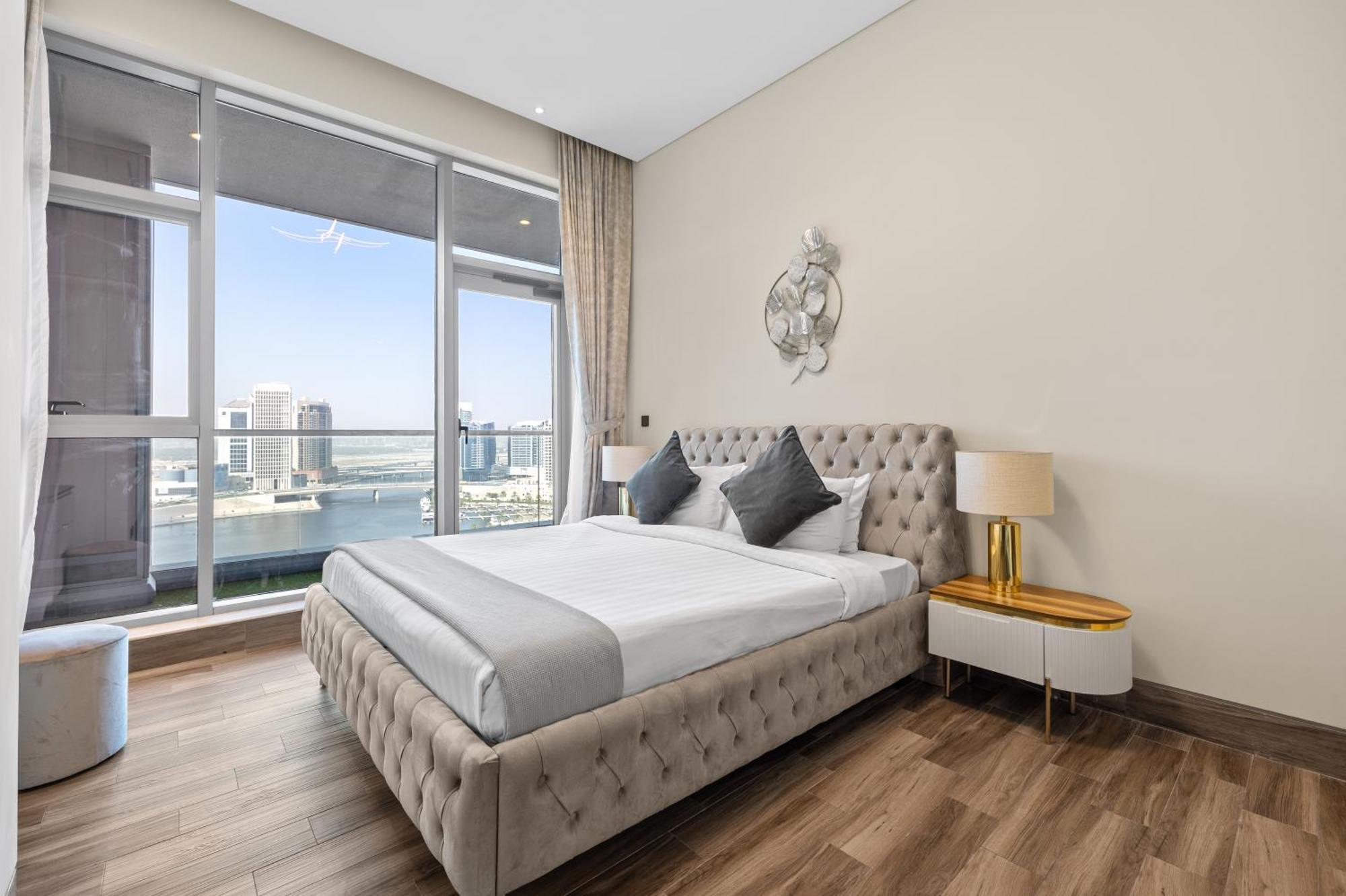 Apartamento Unlock J One Downtown Dubái Exterior foto