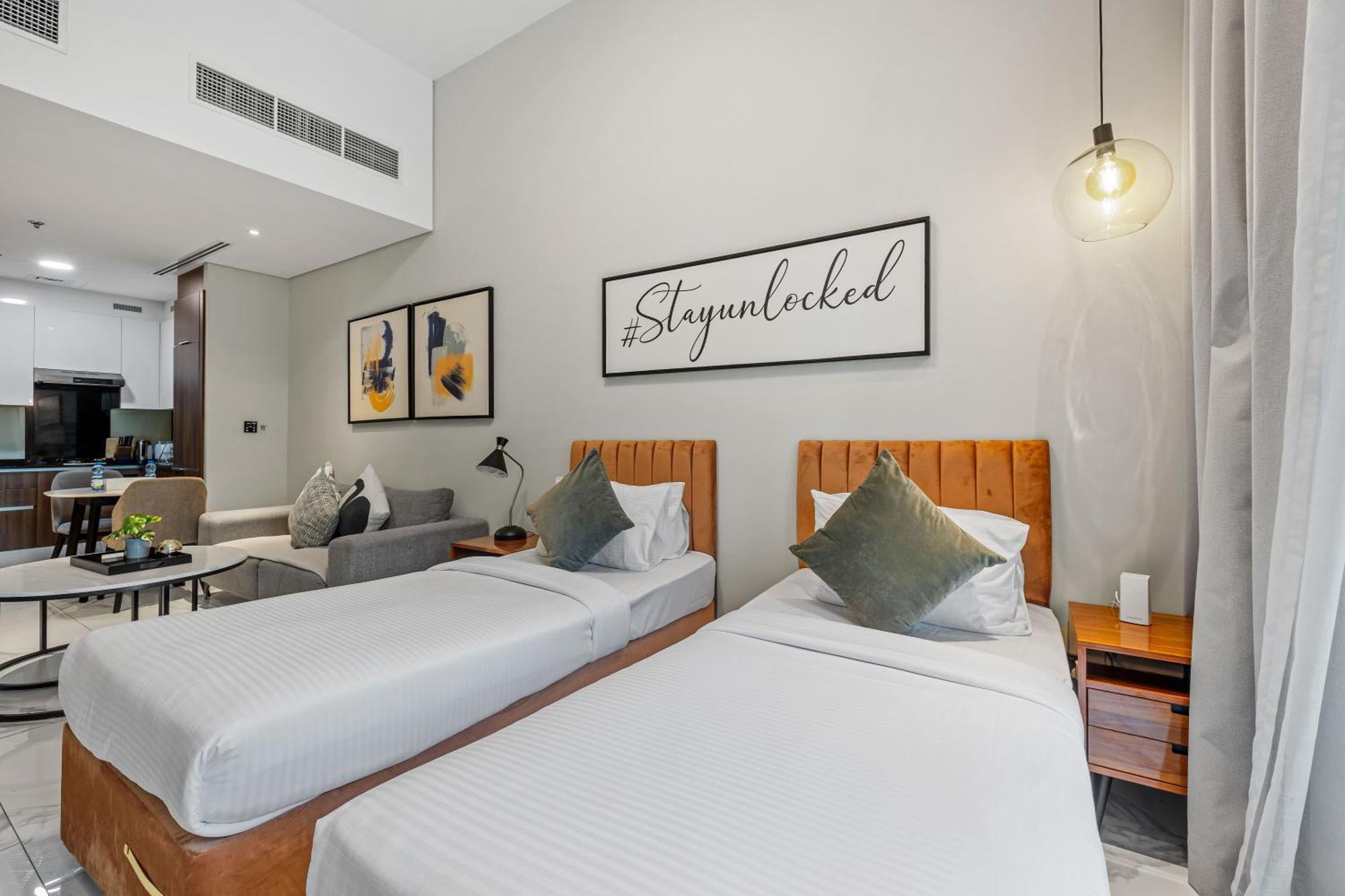 Apartamento Unlock J One Downtown Dubái Exterior foto