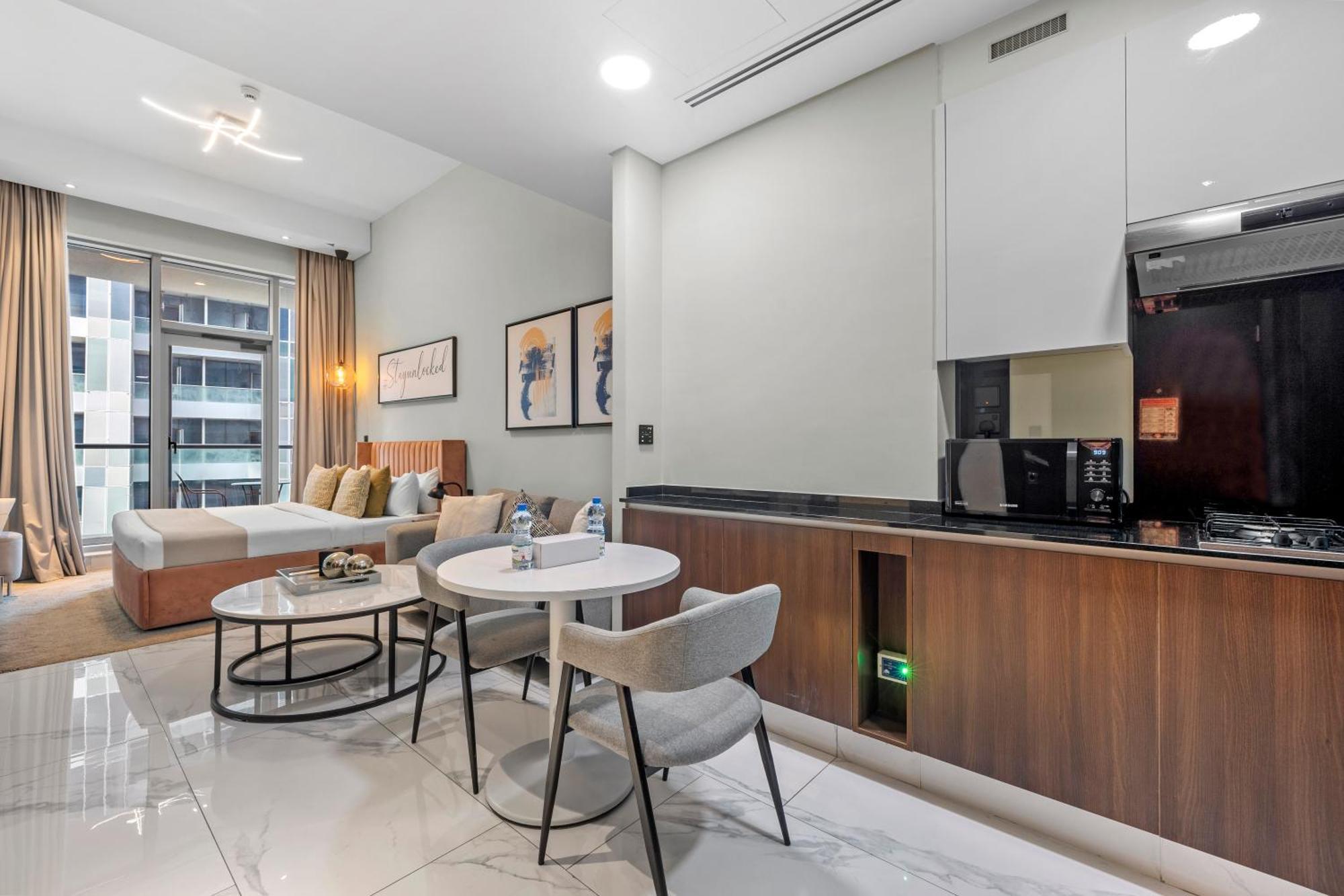 Apartamento Unlock J One Downtown Dubái Exterior foto