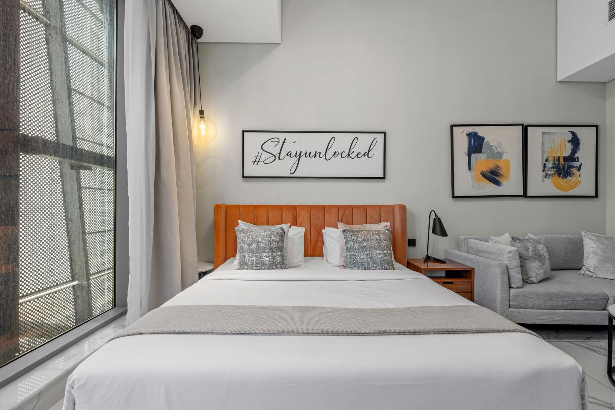 Apartamento Unlock J One Downtown Dubái Exterior foto